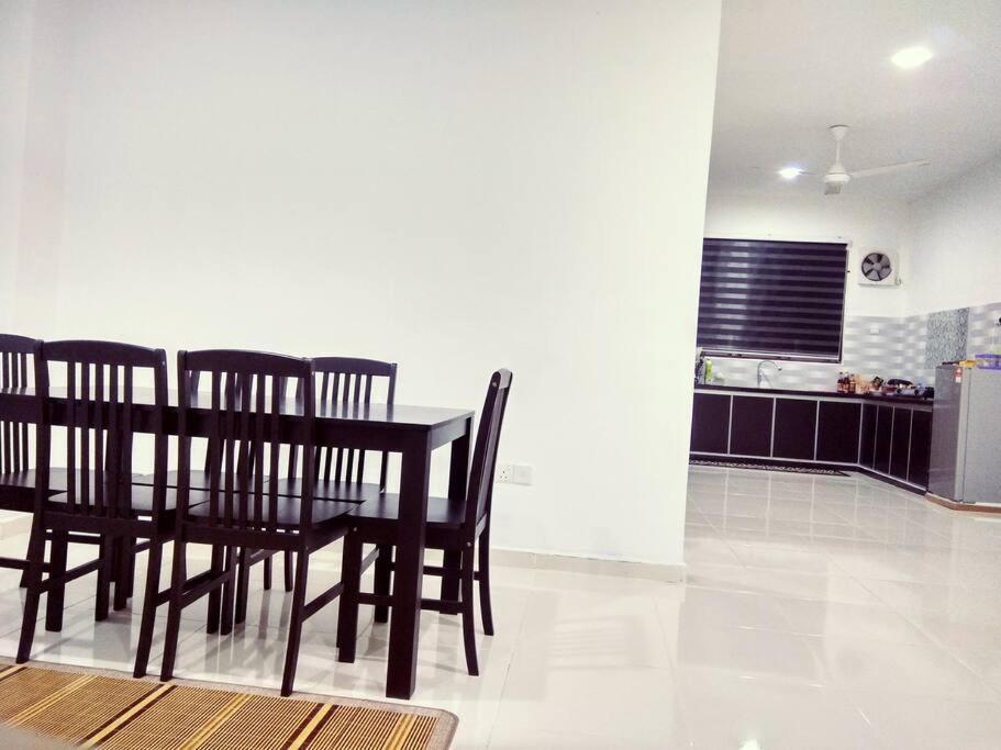 Aufa Near Hsb 4 Airconds Wifi Rumah percutian Alor Setar